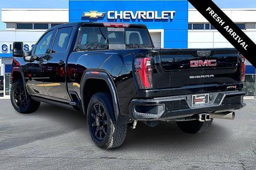 2024 GMC Sierra 2500 AT4