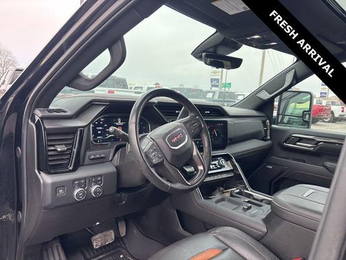 2024 GMC Sierra 2500 AT4