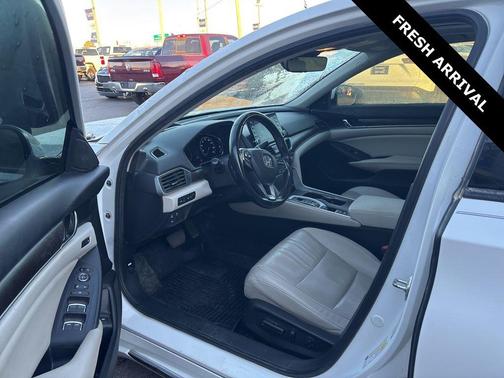 2019 Honda Accord Touring 2.0T