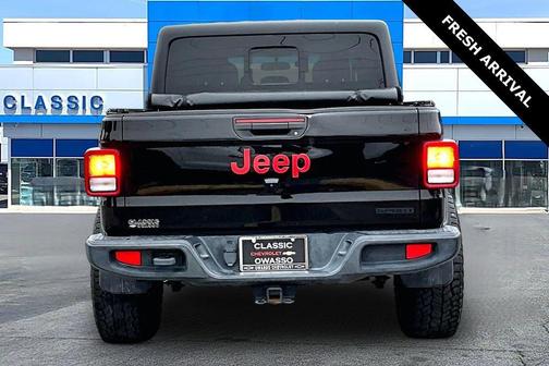 Black Clearcoat 2020 Jeep Gladiator Sport S