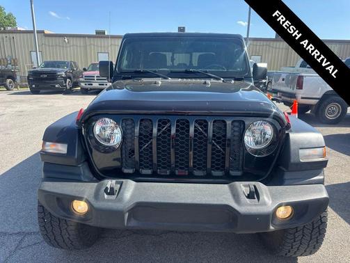 Black Clearcoat 2020 Jeep Gladiator Sport S