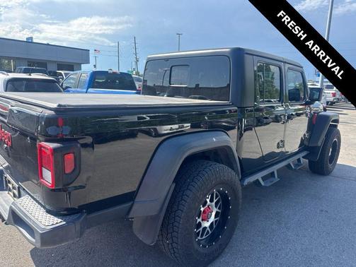Black Clearcoat 2020 Jeep Gladiator Sport S
