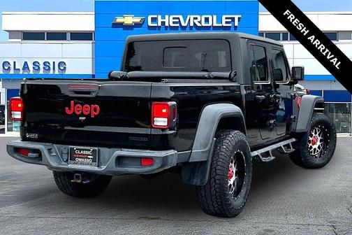 Black Clearcoat 2020 Jeep Gladiator Sport S