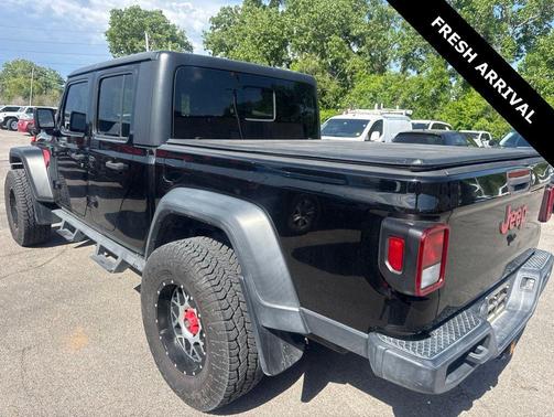 Black Clearcoat 2020 Jeep Gladiator Sport S