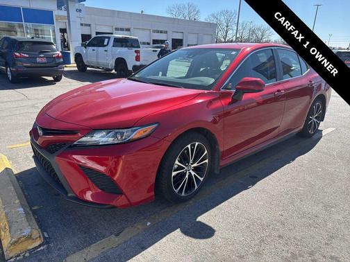 2020 Toyota Camry SE