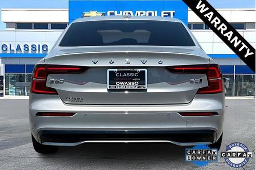 2024 Volvo S60 B5 Plus Dark Theme