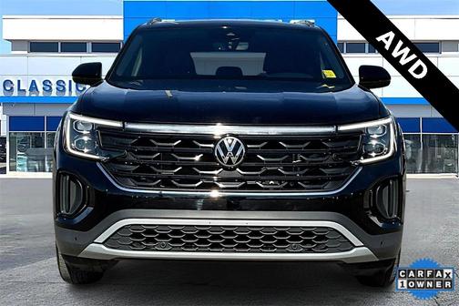 2024 Volkswagen Atlas Cross Sport 2.0T SE w/Technology 4MOTION