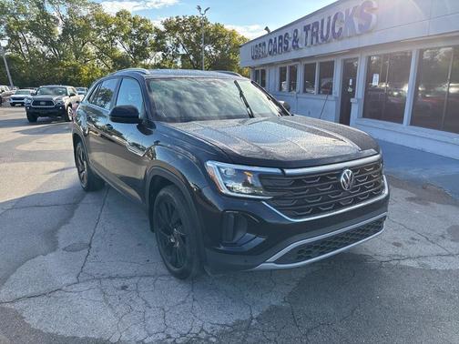 2024 Volkswagen Atlas Cross Sport 2.0T SE w/Technology 4MOTION