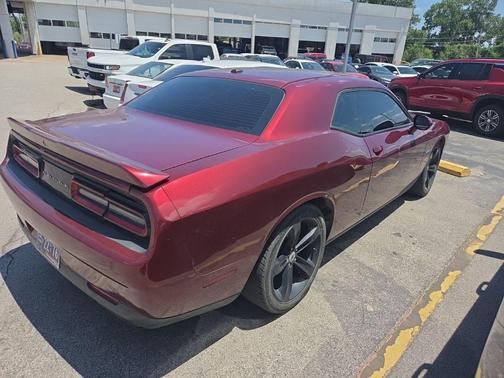 Octane Red Pearlcoat 2019 Dodge Challenger R/T