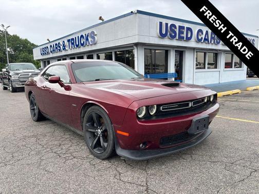 Octane Red Pearlcoat 2019 Dodge Challenger R/T