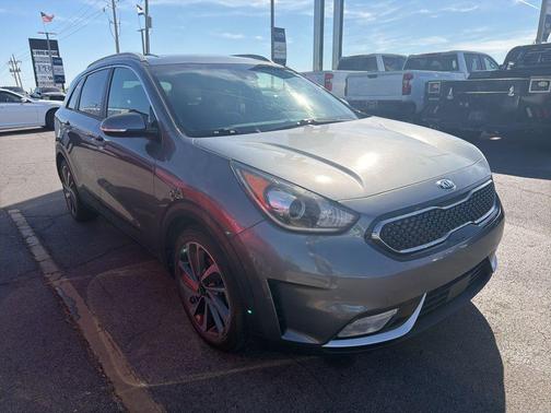 Metal Stream 2018 Kia Niro Touring