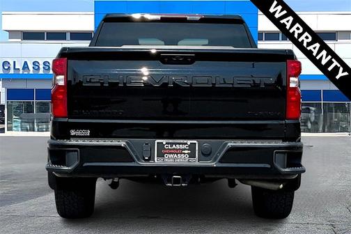 2023 Chevrolet Silverado 1500 Custom