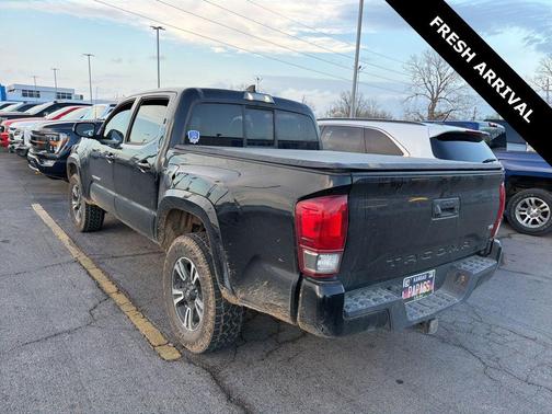 2016 Toyota Tacoma TRD Sport