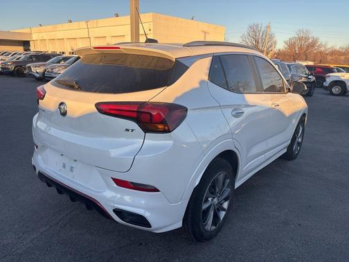 2022 Buick Encore GX Select
