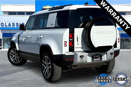 2023 Land Rover Defender 110 SE