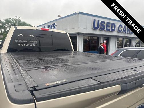WHITE GOLD 2017 Ford F-250 Lariat