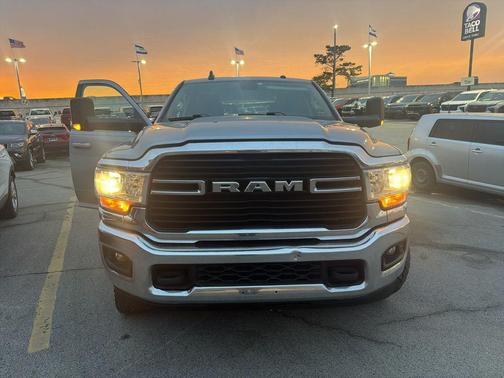 2020 RAM 2500 Big Horn Crew Cab 4x4 6'4' Box