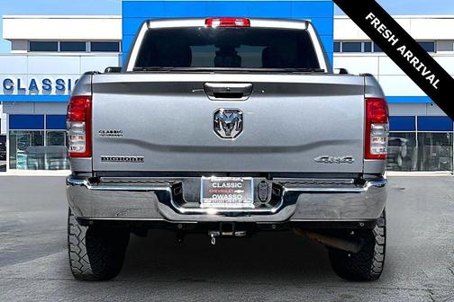 2020 RAM 2500 Big Horn Crew Cab 4x4 6'4' Box