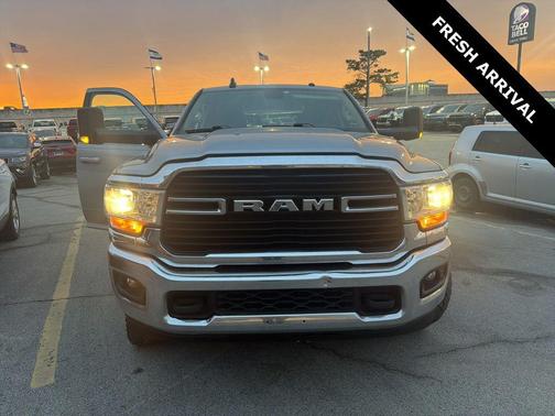 2020 RAM 2500 Big Horn Crew Cab 4x4 6'4' Box