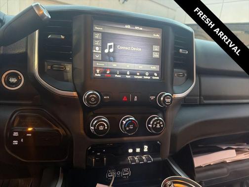 2020 RAM 2500 Big Horn Crew Cab 4x4 6'4' Box