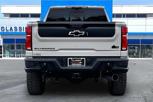 White Sands 2026 Chevrolet Silverado 2500 Crew Cab, Standard Bed, XR2, 4WD
