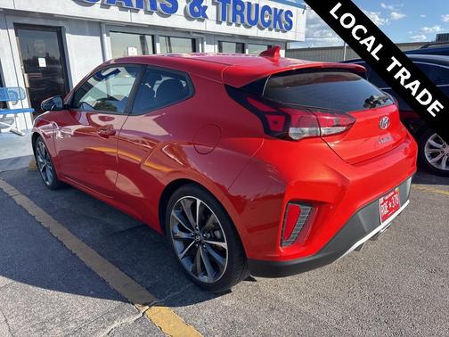 2020 Hyundai Veloster 2