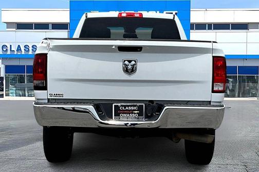 2018 RAM 3500 Tradesman Crew Cab 4x2 8' Box