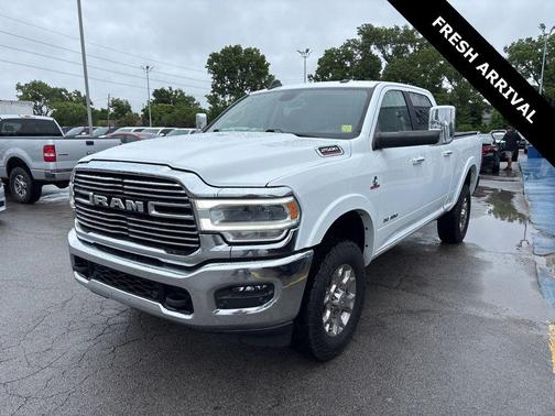 Bright White Clearcoat 2022 RAM 2500 Laramie Crew Cab 4x4 6'4' Box