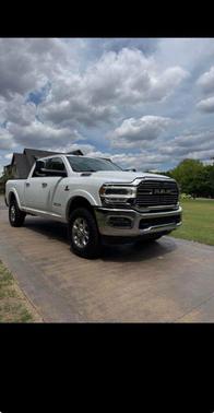 Bright White Clearcoat 2022 RAM 2500 Laramie Crew Cab 4x4 6'4' Box