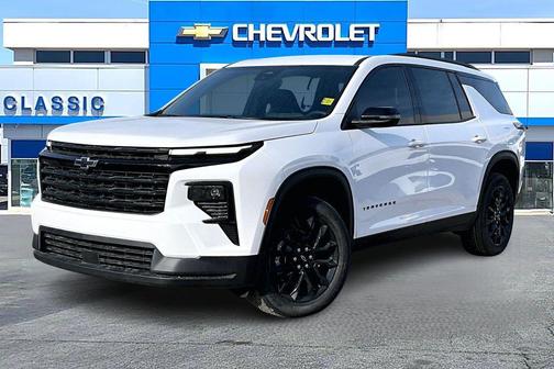 Summit White 2026 Chevrolet Traverse LT