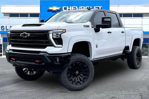 Summit White 2026 Chevrolet Silverado 2500 LTZ