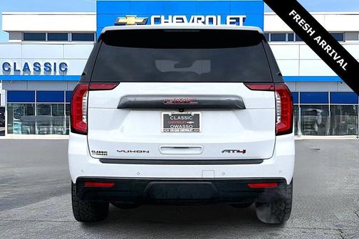 2021 GMC Yukon XL 4WD AT4