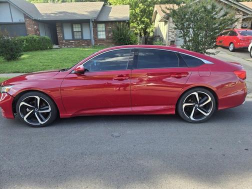 Radiant Red Metallic 2018 Honda Accord Sport