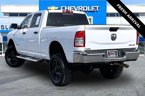 2022 RAM 2500 Tradesman Crew Cab 4x4 6'4' Box