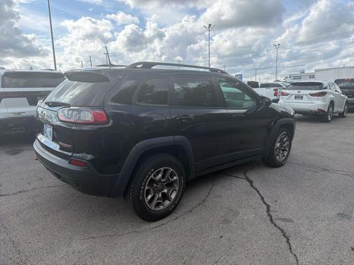 Diamond Black Crystal Pearlcoat 2021 Jeep Cherokee Trailhawk
