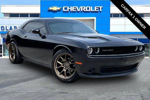 Pitch Black Clearcoat 2015 Dodge Challenger SXT