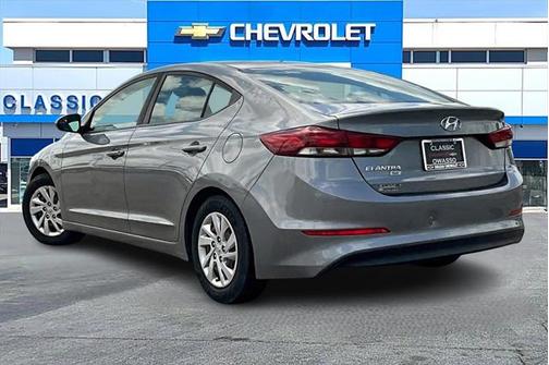 2018 Hyundai ELANTRA SE