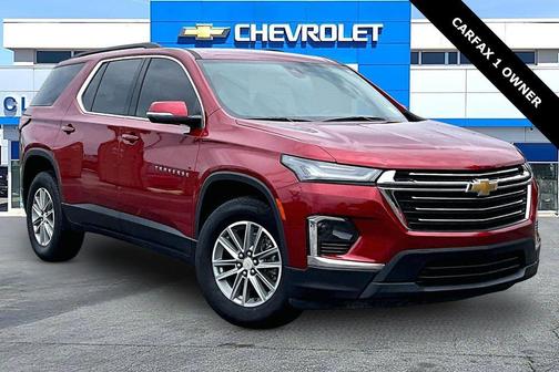 Radiant Red Tintcoat 2023 Chevrolet Traverse LT Cloth