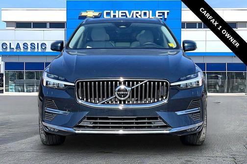 2023 Volvo XC60 B5 Ultimate Bright Theme