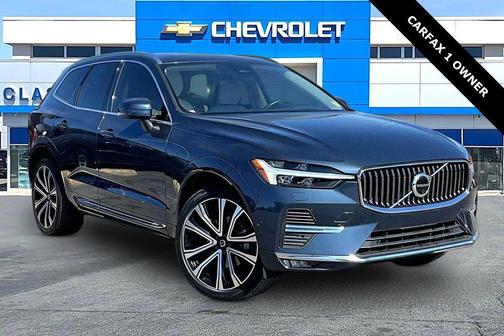 2023 Volvo XC60 B5 Ultimate Bright Theme