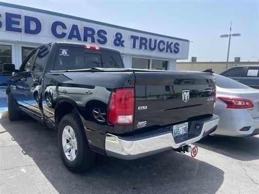 Photo 3 of 11 of 2015 RAM 1500 SLT