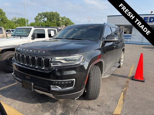 Diamond Black Crystal Pearlcoat 2022 Jeep Wagoneer Series II 4x2