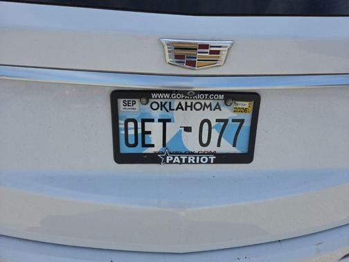 Crystal White Tricoat 2021 Cadillac XT6 Premium Luxury FWD