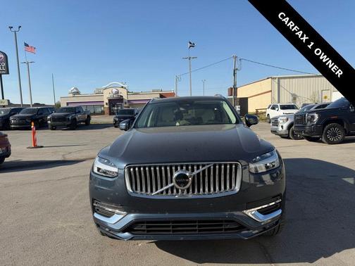 2024 Volvo XC90 B6 Plus Bright Theme 7-Seater