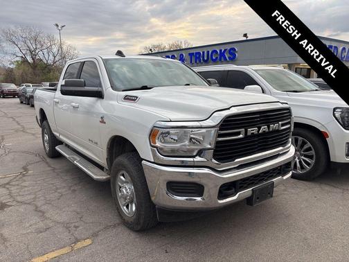 Bright White Clearcoat 2021 RAM 2500 Big Horn Crew Cab 4x4 6'4' Box