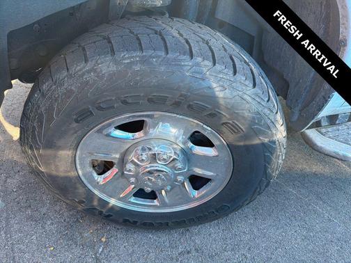 Bright White Clearcoat 2021 RAM 2500 Big Horn Crew Cab 4x4 6'4' Box