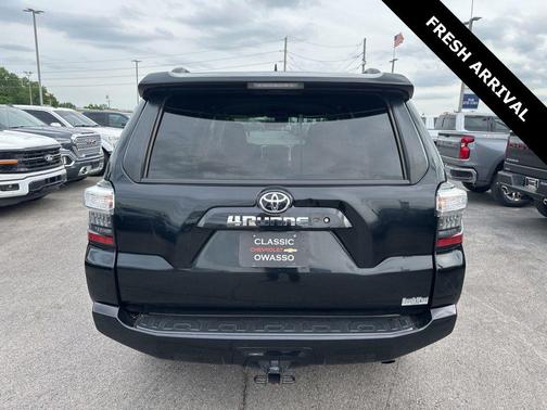 Midnight Black Metallic 2021 Toyota 4Runner SR5