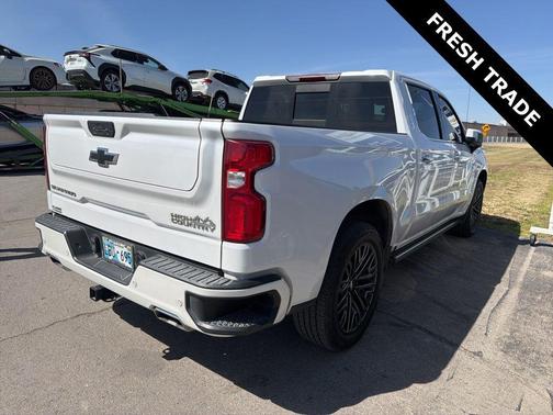 2022 Chevrolet Silverado 1500 High Country