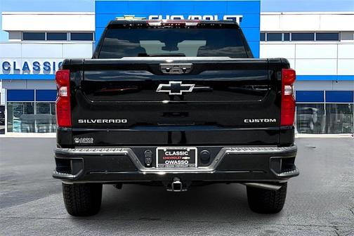 2026 Chevrolet Silverado 1500 Custom