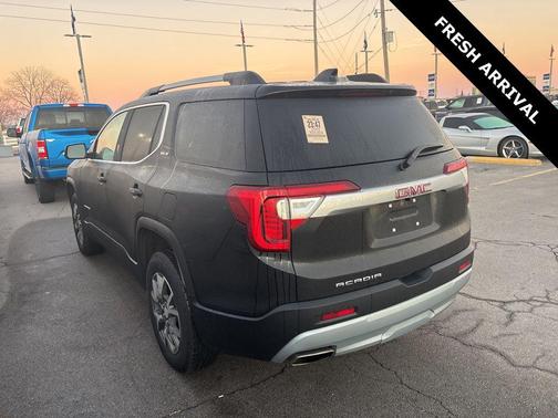 2023 GMC Acadia FWD SLE